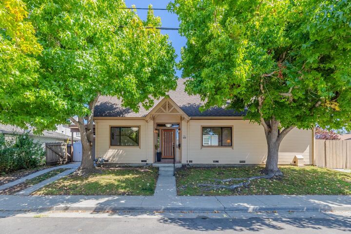 Property Photo: 702 Beverly Avenue CA 95010