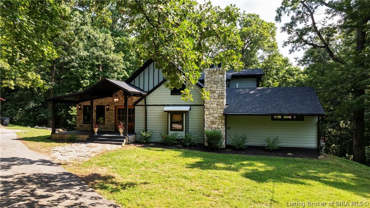 Property Photo: 1323 Knob Avenue IN 47150