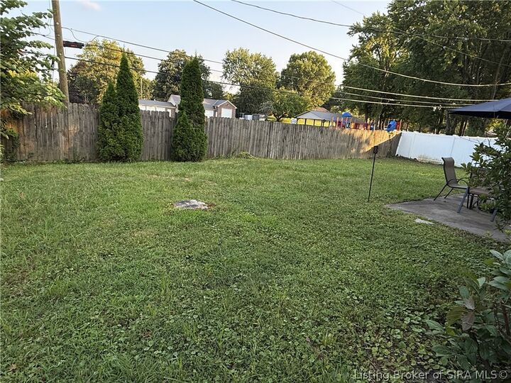 Property Photo: 1018 Castlewood Drive IN 47150
