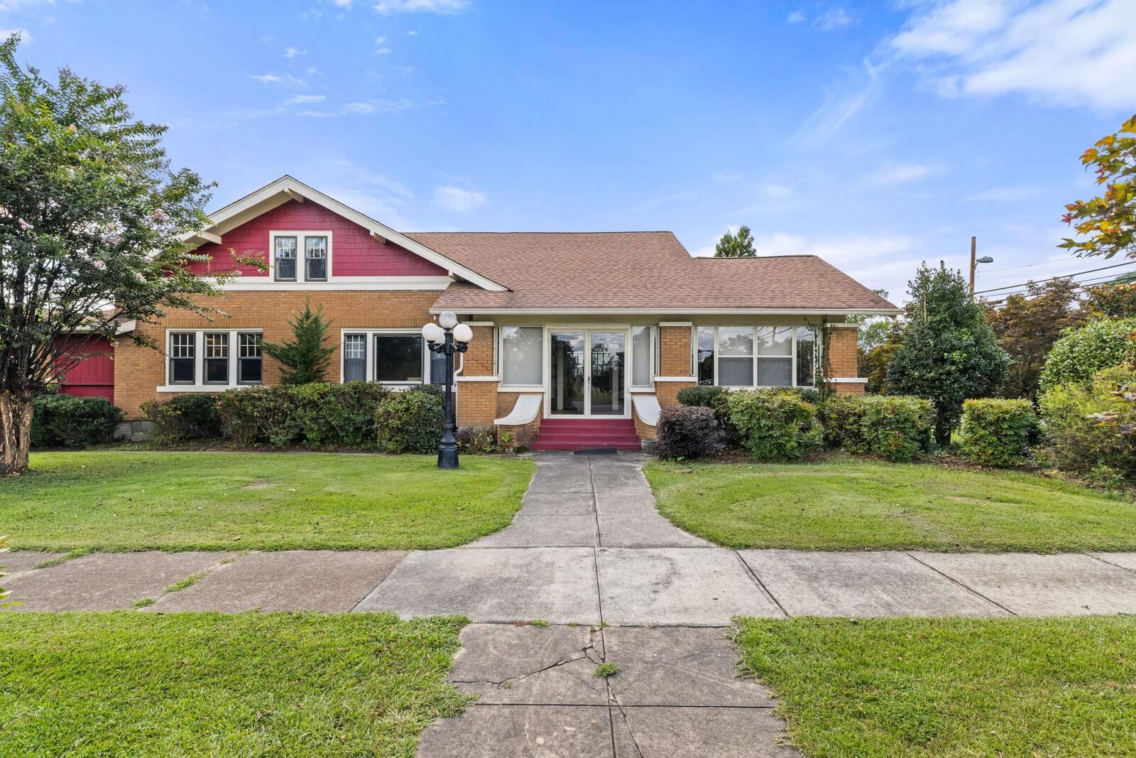 Property Photo:  508 3rd St SE  AL 35055 