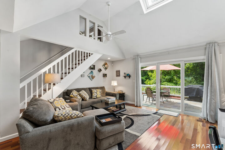 Property Photo:  22 Woodbury Place 22  CT 06798 