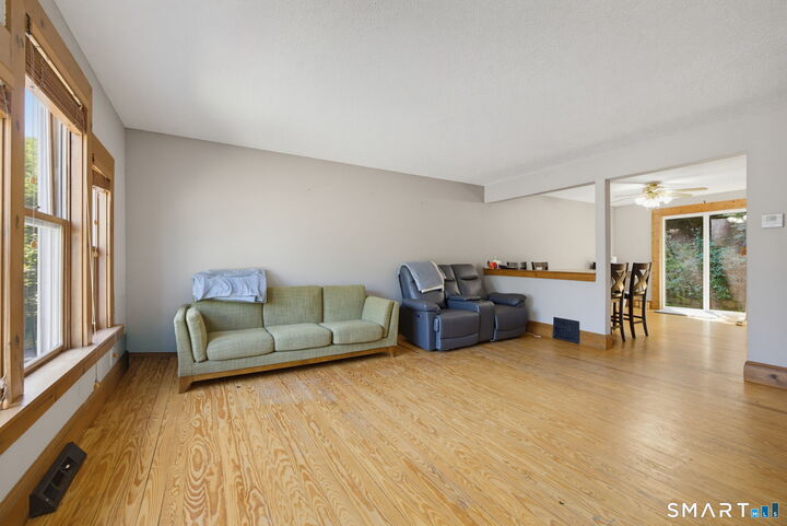 Property Photo: 399 Adams Street 6 CT 06042