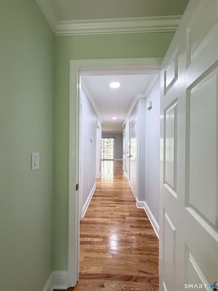 Property Photo: 6 Silvermine Avenue 10 CT 06850