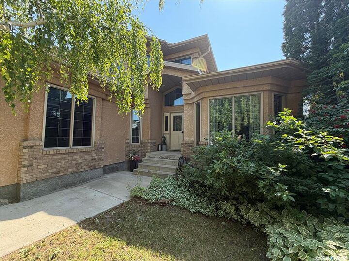 116 Morrison Drive — photo 1