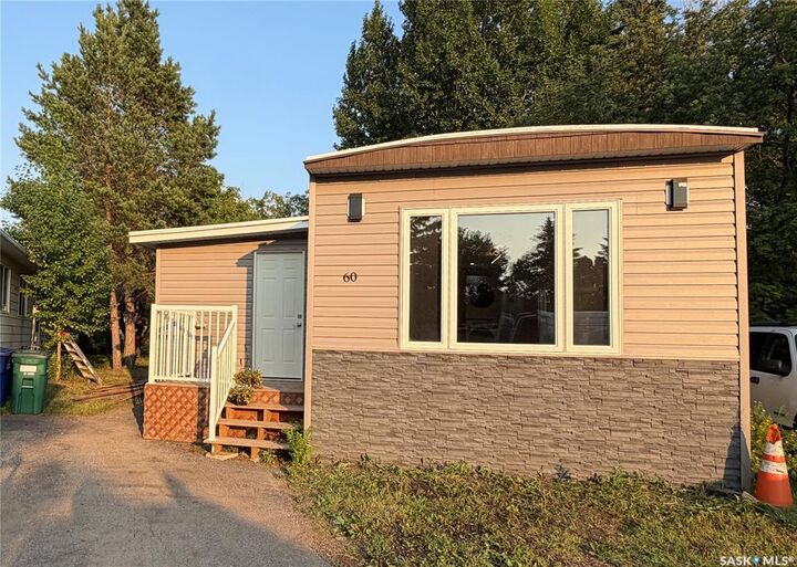 Property Photo:  1035 Boychuk Drive 60  SK S7H 5B2 