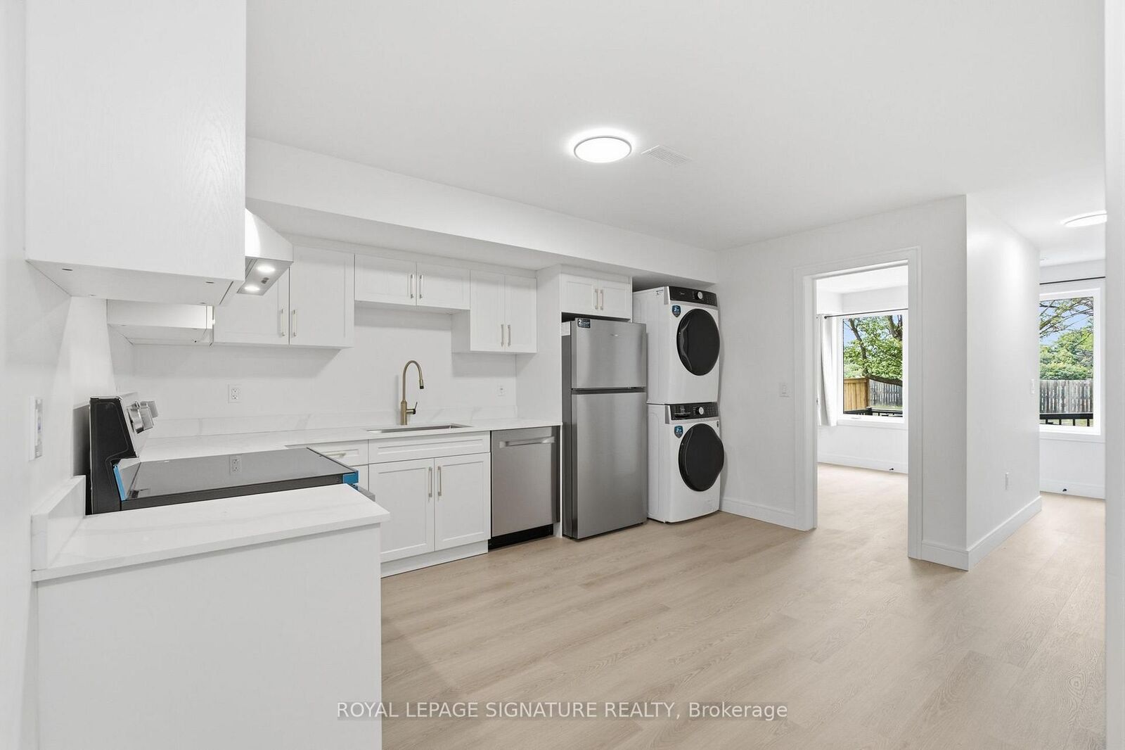 Property Photo: 53 Bishop Avenue 1A ON M2M 1Z4