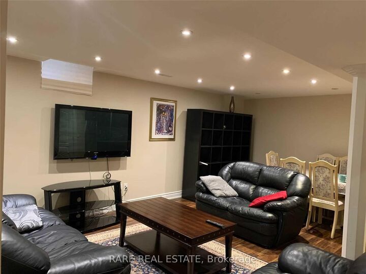 Property Photo:  1671 Major Oaks Road Lower  ON L1X 1Z1 