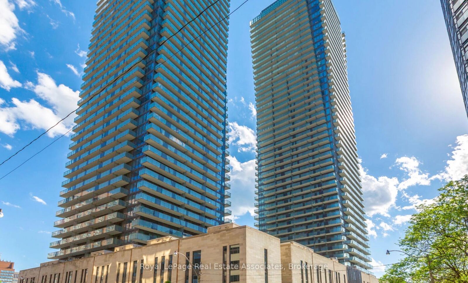 Property Photo: 1080 Bay Street 705 ON M5S 0A6