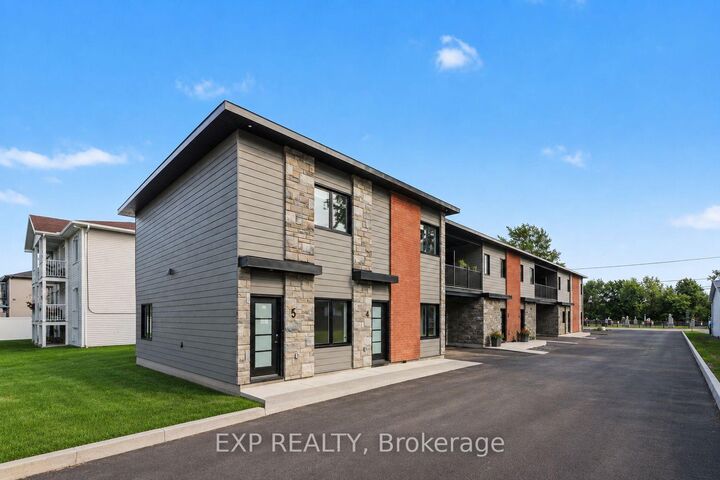 Property Photo:  1089 Notre Dame Street 2  ON K0A 1W0 