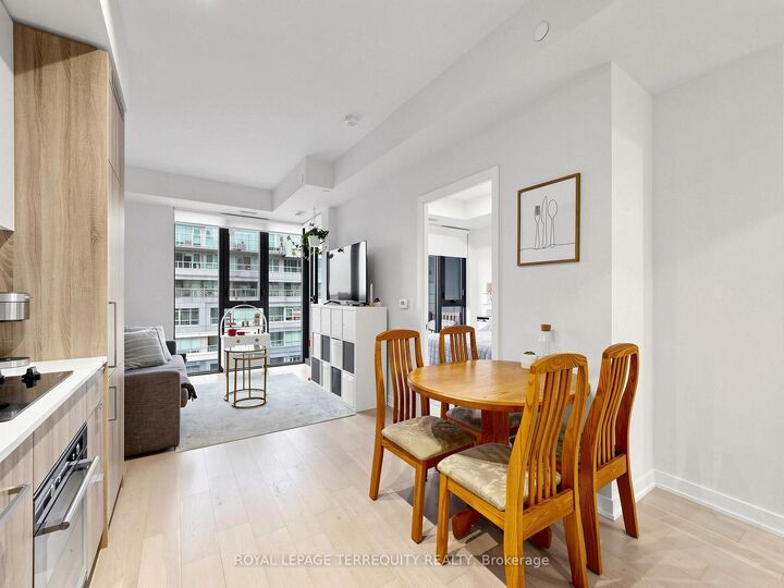 Property Photo: 840 St Clair Avenue W 612 ON M6C 0A4