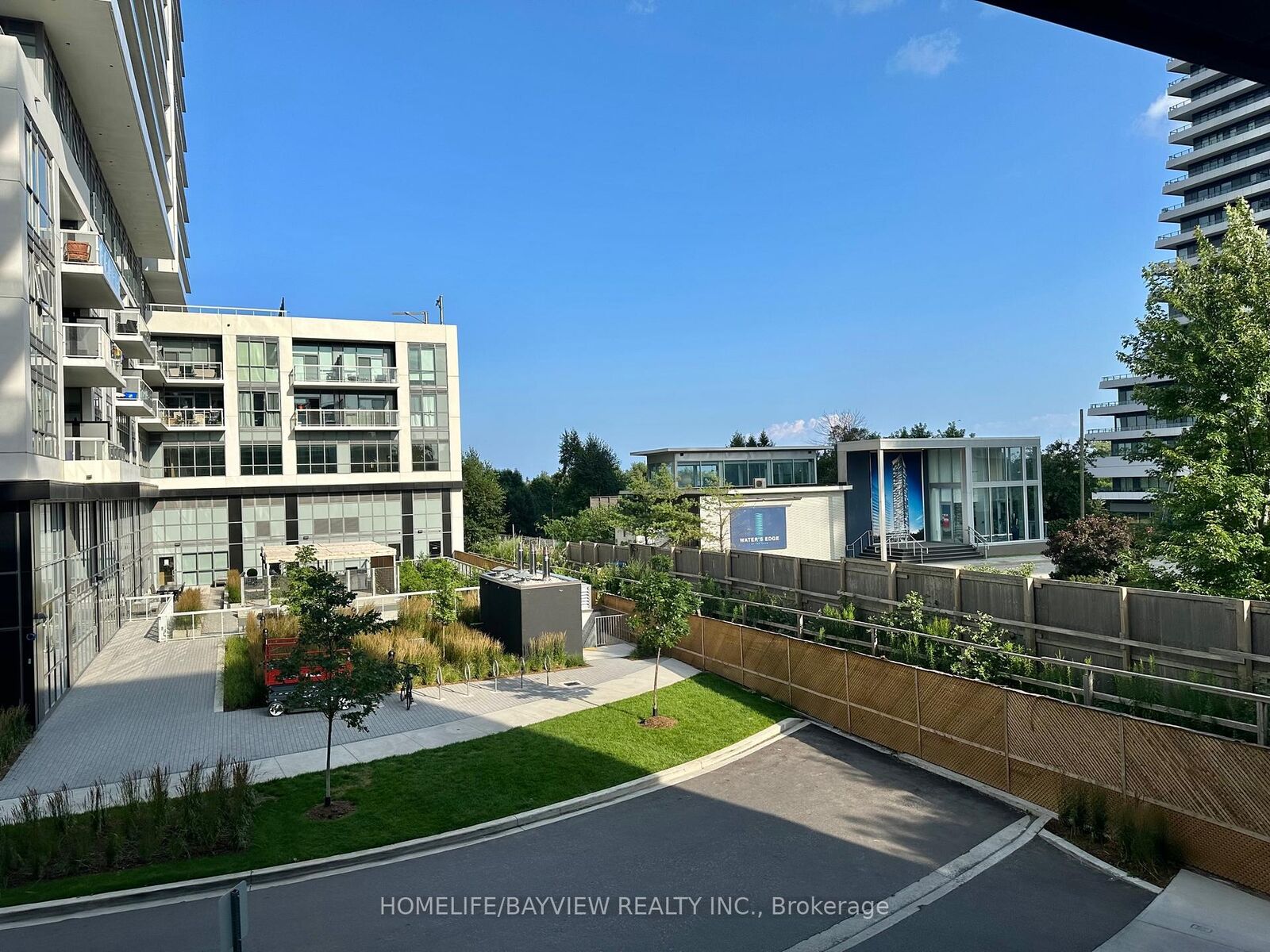 Property Photo:  70 Annie Craig Drive Mz 01  ON M8V 0G2 