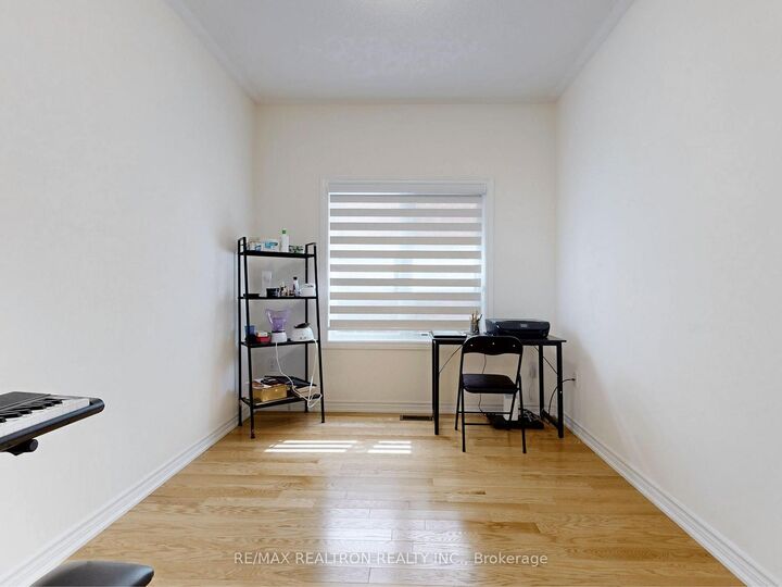 Property Photo: 362 Danny Wheeler Boulevard ON L4P 0K2