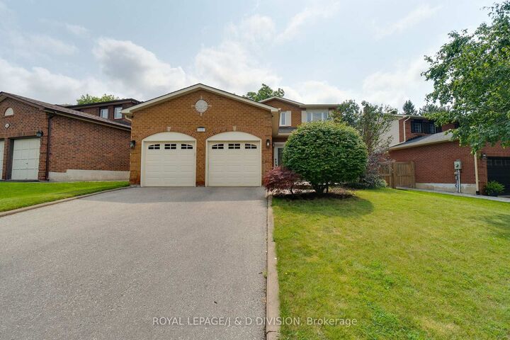 Property Photo: 12 Jason Crescent ON L7G 4Z4