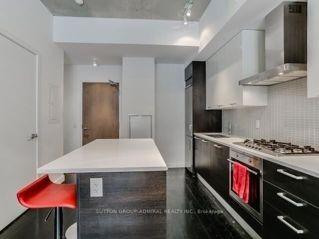 Property Photo:  90 Broadview Avenue 521  ON M4M 3H3 