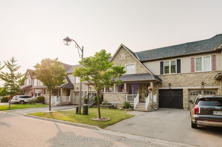 Property Photo: 34 Haverhill Crescent ON L1R 3E7