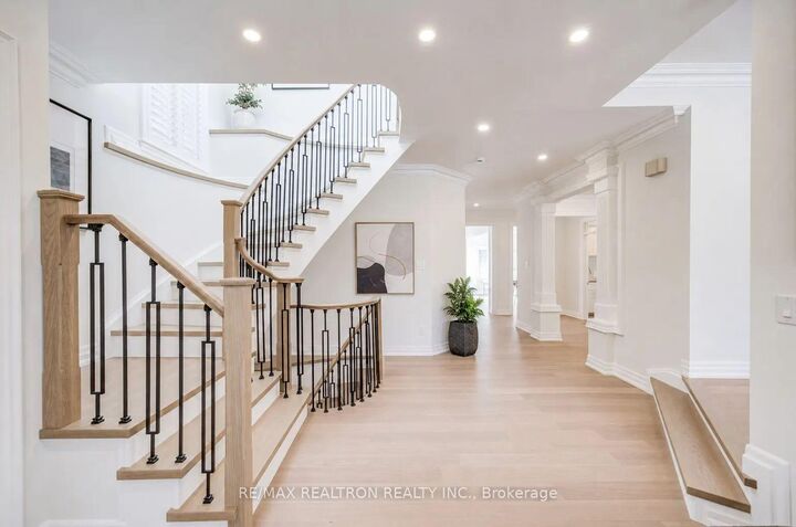 Property Photo: 225 Olive Avenue S ON M2N 4P5