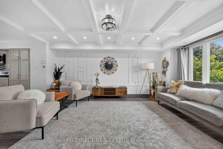 Property Photo: 4975 Southampton Drive 244 ON L5M 8E2
