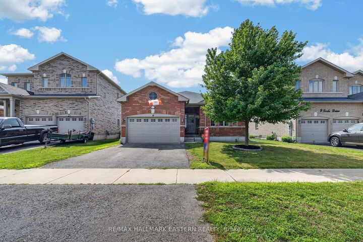 Property Photo: 11 Lords Drive ON K0L 1Y0