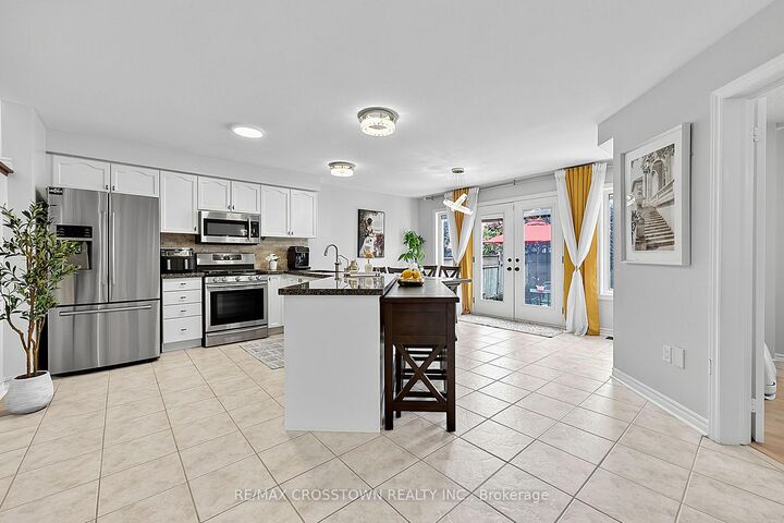 Property Photo:  41 Russell Hill Drive  ON L4N 0C2 