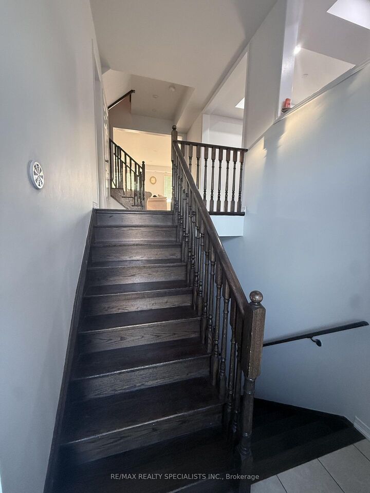 Property Photo: 54 Chesterwood Crescent ON L6Y 0Z4