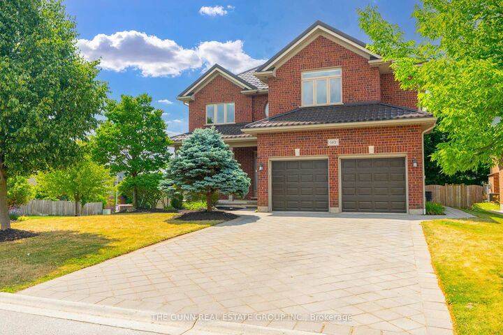 Property Photo: 1401 Birchwood Drive ON N6K 4Y5