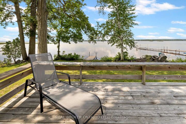 Property Photo:  351 Leavoy Lane  ON K7V 3Z8 