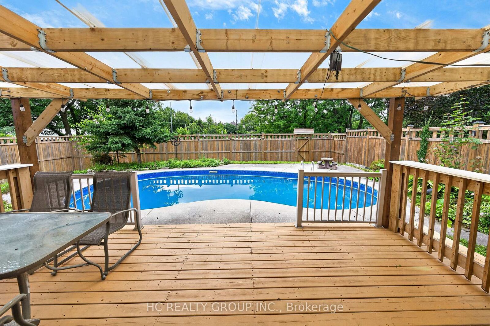 Property Photo:  22 Fireside Drive  ON L8N 2Z7 