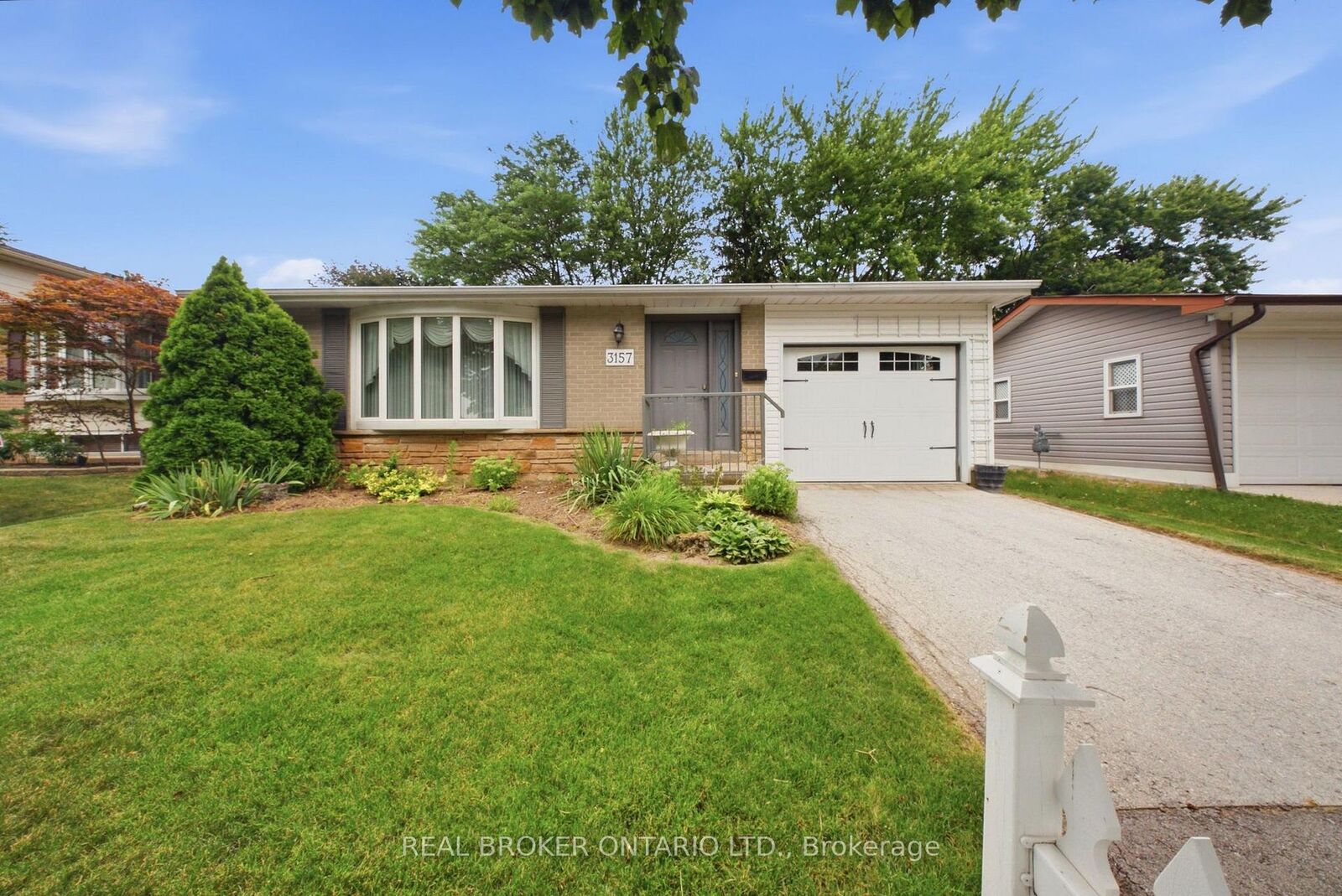 Property Photo:  3157 Palmer Drive  ON L7M 1L3 