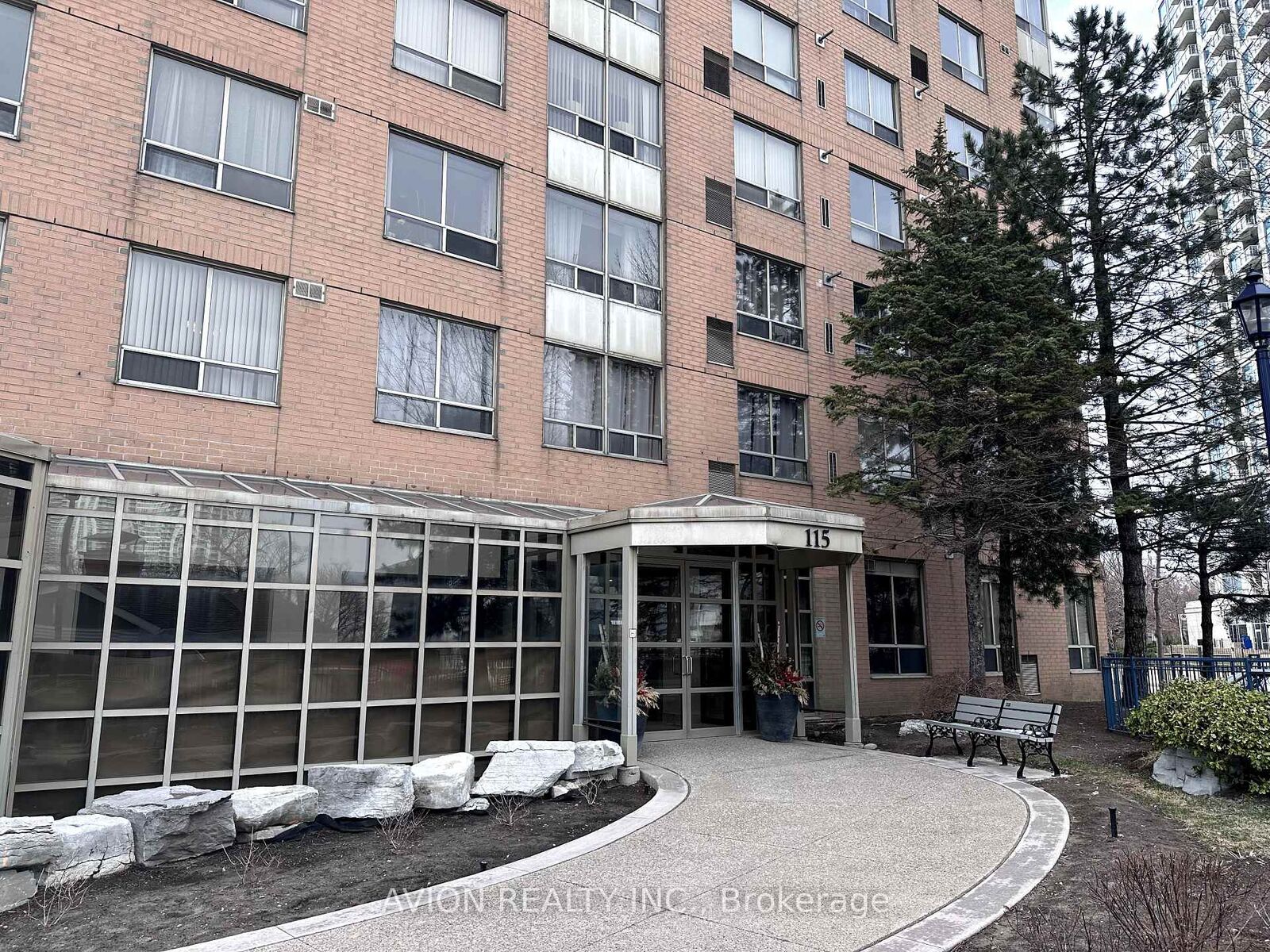 Property Photo:  115 Omni Drive 706 Room#1  ON M1P 5B4 