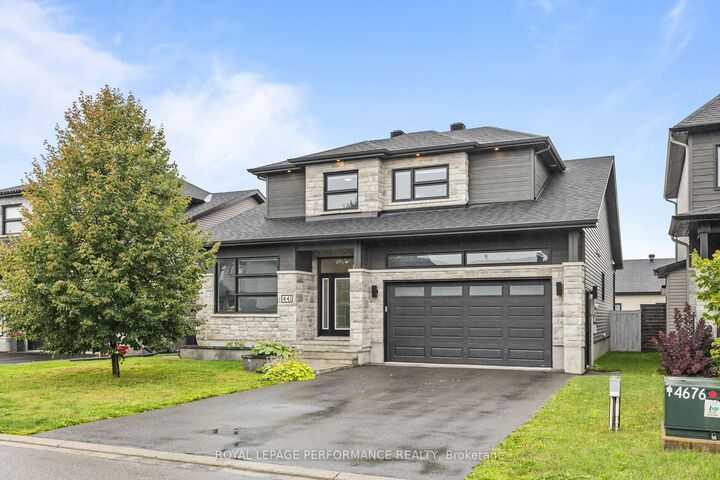 441 Bruges Street — photo 1