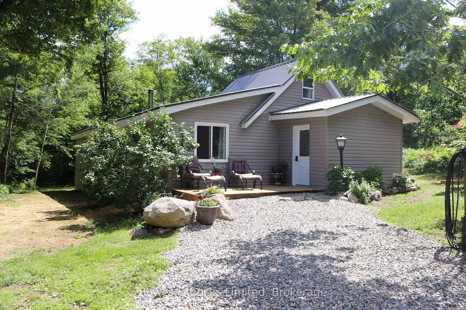 Property Photo: 1849 Bordenwood Road ON K0H 1B0