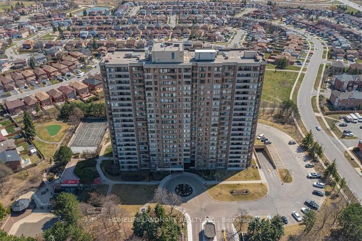 100 County Court Boulevard 707 — photo 1