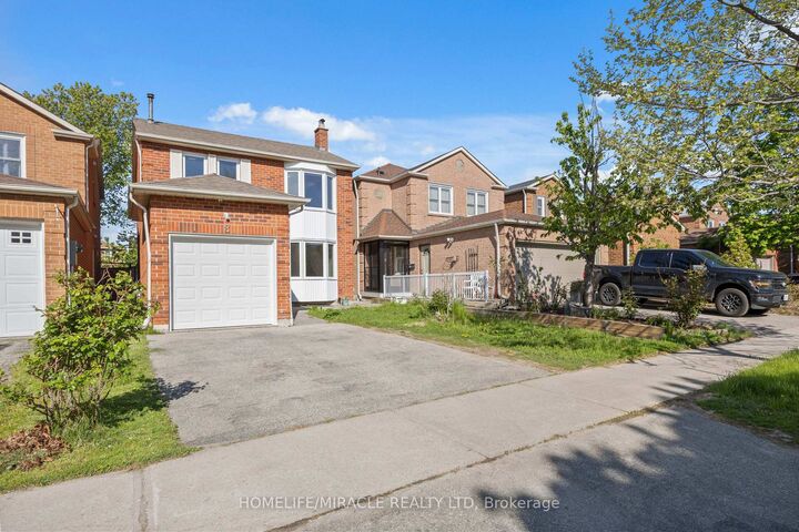 Property Photo: 8 Lansbury Drive ON M1V 3H6