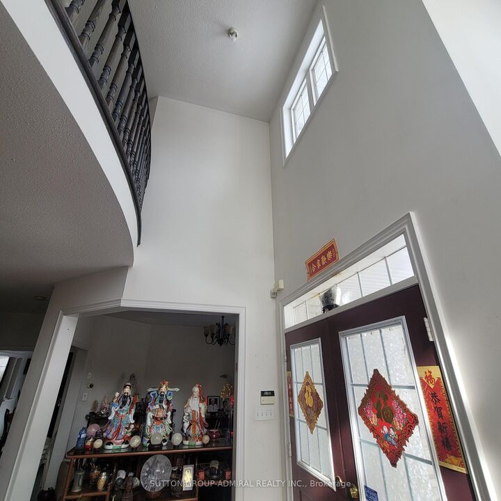 Property Photo: 78 Pieta Place ON L4H 3G2