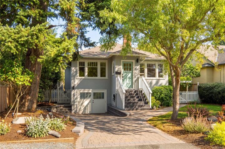2168 Bartlett Ave — photo 1