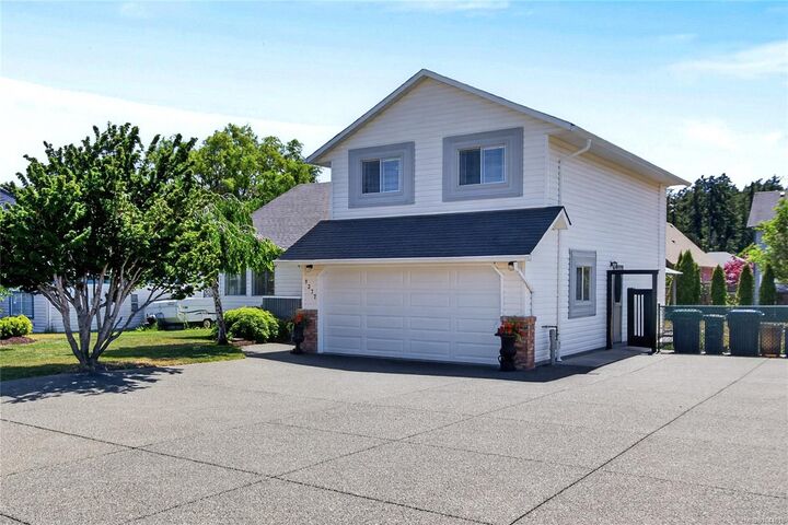 1377 Ocean View Ave — photo 1