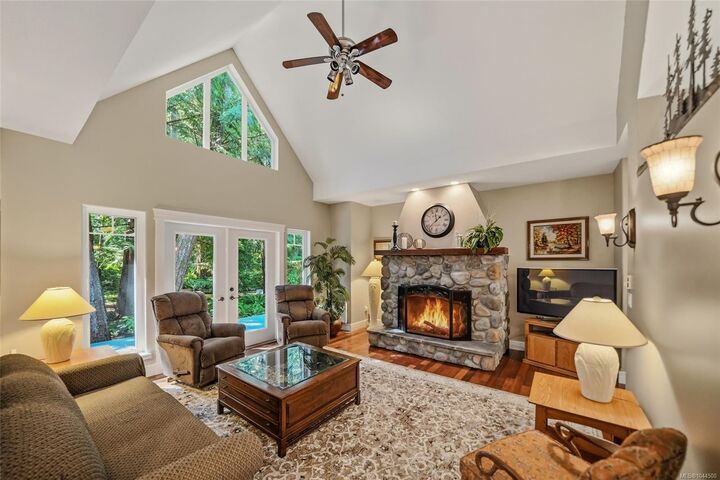Property Photo: 382 Dorset Rd BC V9K 1H5