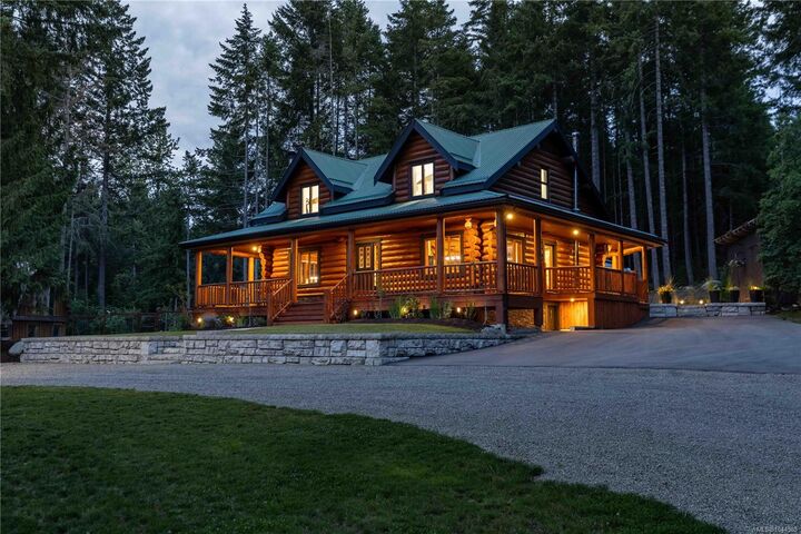 Property Photo: 1258 Barr Dr BC V0R 2M0