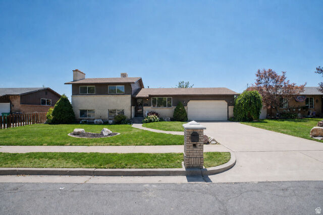 Property Photo: 683 W 2400 N UT 84041