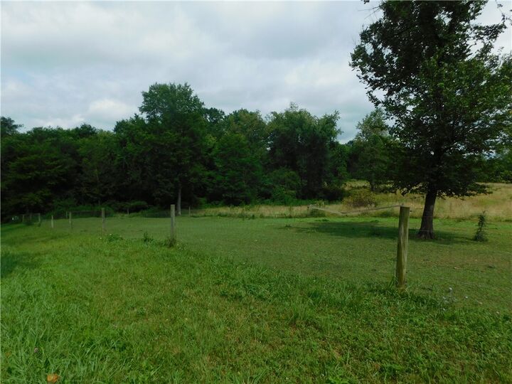 Property Photo:  44 Mack Farm Road  PA 15461 