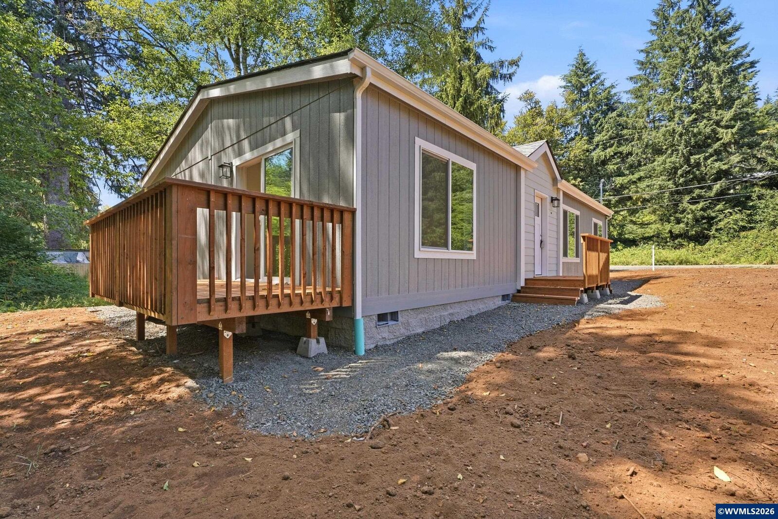 Property Photo:  620 N Wayside Lp  OR 97368 