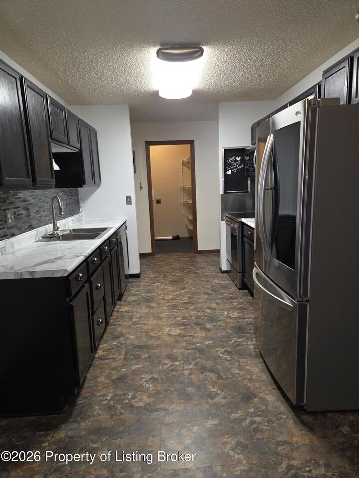 Property Photo:  100 7th Street NW  ND 58523 