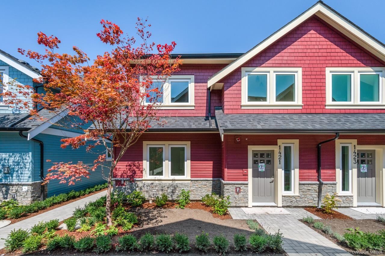 Property Photo: 1421 E 27th Avenue BC V5N 2W6