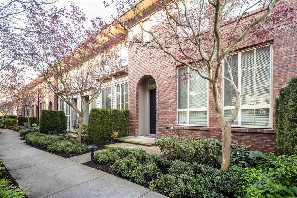 Property Photo: 16260 23A Avenue 27 BC V3Z 0P7