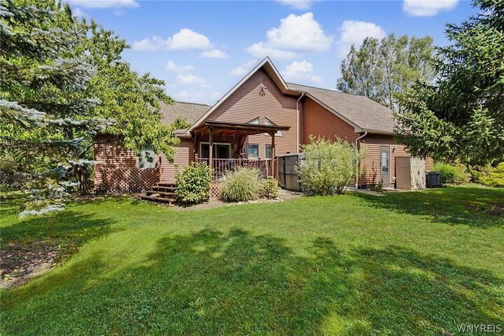 Property Photo: 2604 Bullis Road NY 14059