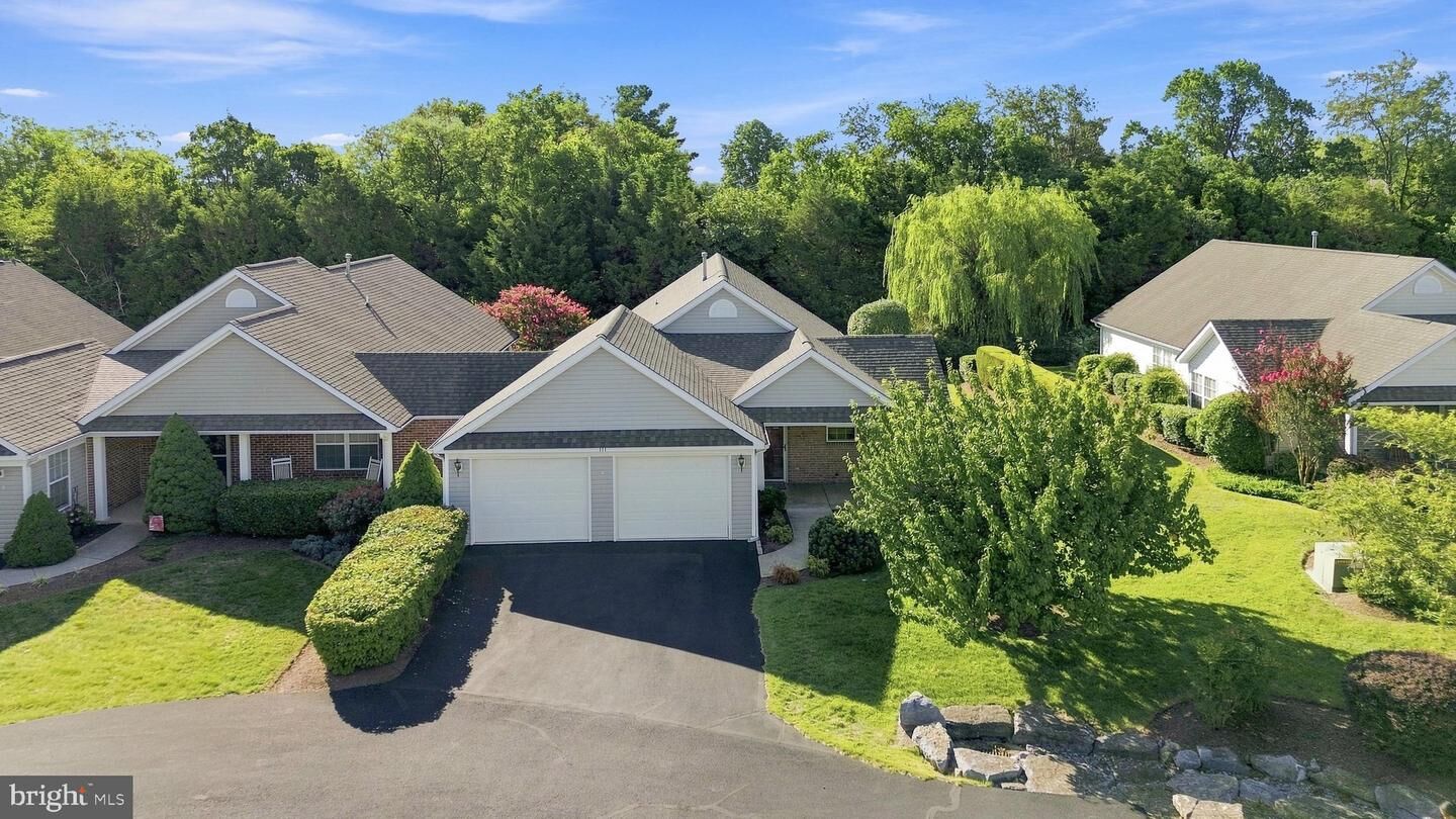 Property Photo: 111 Tanglewood Lane VA 22602