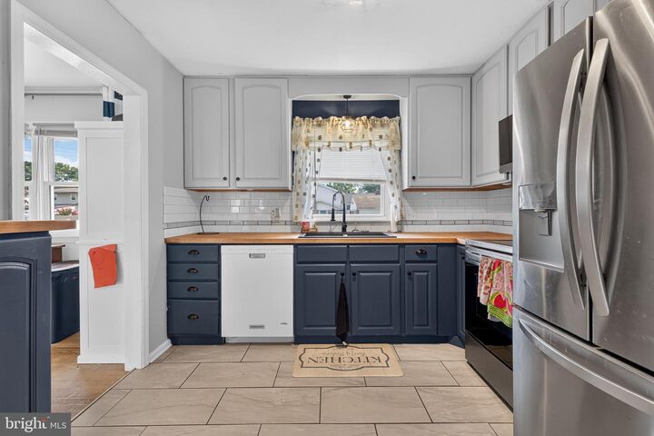 Property Photo:  935 Janeka Lane  DE 19904 