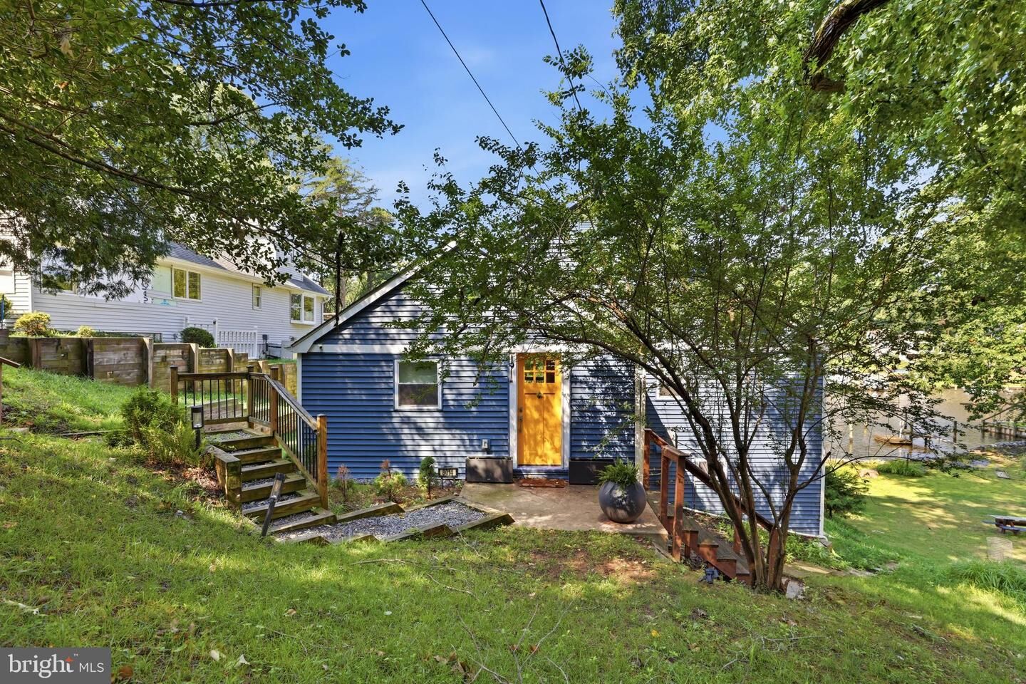 Property Photo:  8014 Forest Glen Drive  MD 21122 