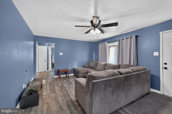 Property Photo:  12 Caxton Drive  DE 19720 