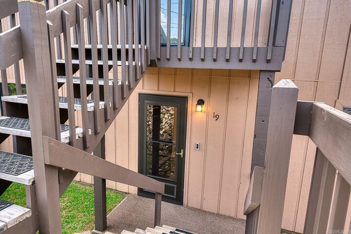 Property Photo:  1100 Woodlawn Avenue, Unit 19  AR 71913 